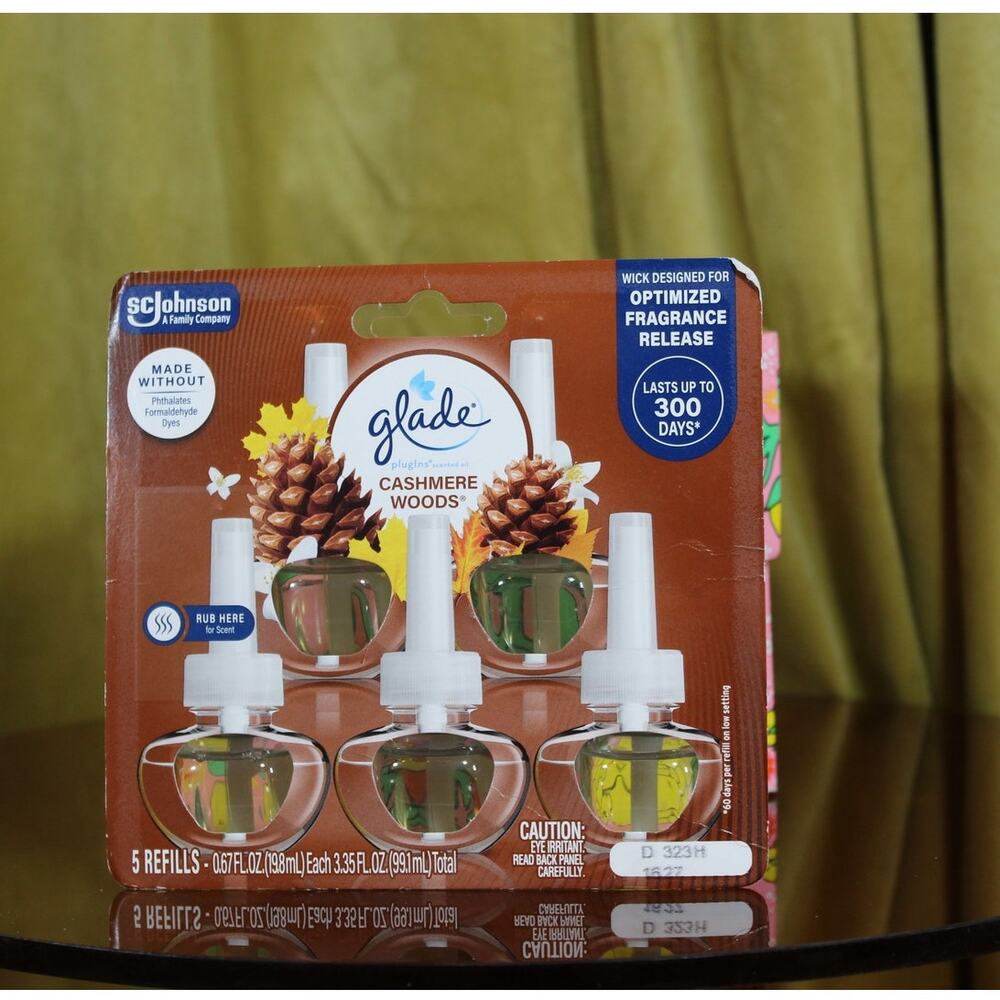 New Glade Plug in 5 pack Cashmere Woods